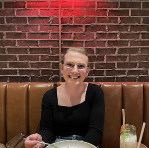 Meet your Posher, Claire
